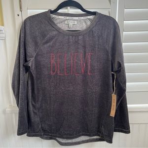 Rae Dunn NWT Gray & Red BELIEVE Fleece Long Sleeve Christmas Sweatshirt Medium